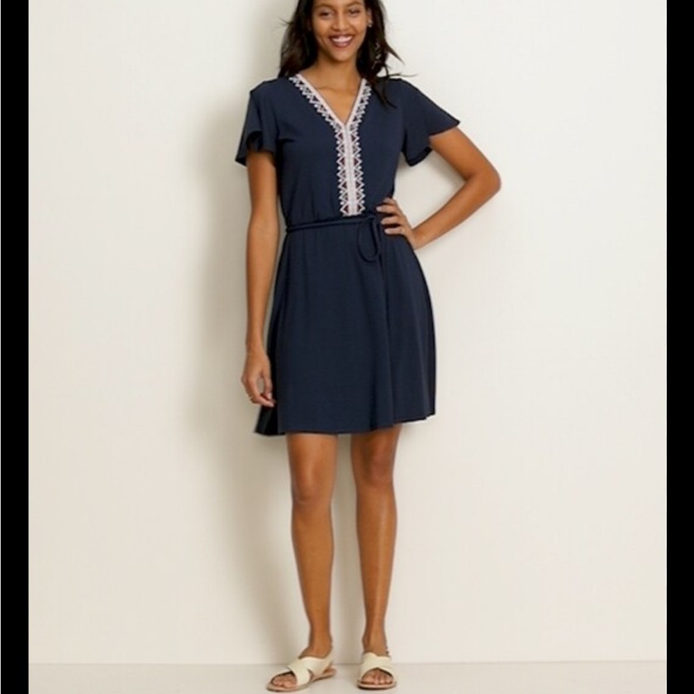 🌺Old Navy Embroidered V Neck Short Sleeve Dress